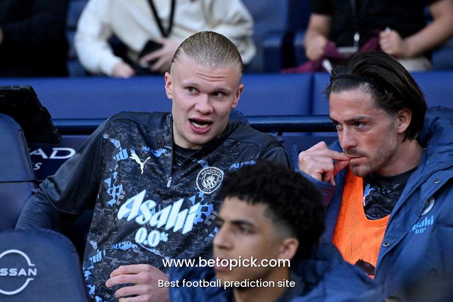 Insider: Guardiola eyes City rebuild as Grealish, Stones, Walker head move list