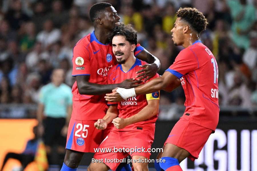 Vitinha strike sees PSG defeat Nantes to start title defence off in style