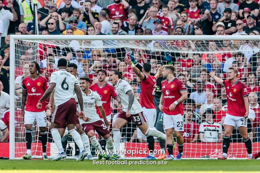 A look at the numbers from the Premier League clash between Man United and Arsenal