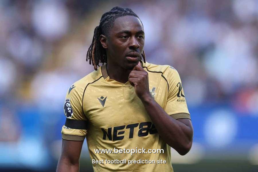 Levy and Parish in negotiations over deal for Crystal Palace talisman Eze