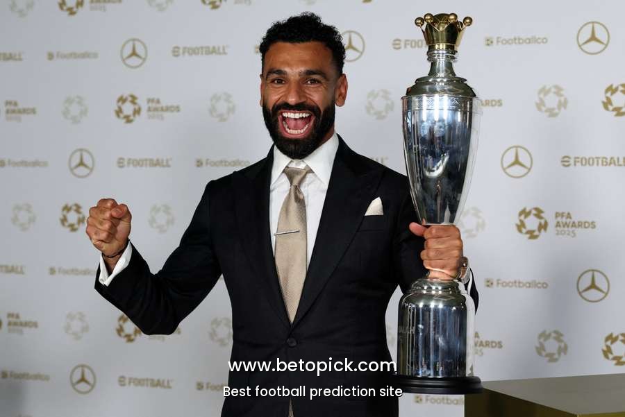 Liverpool star Mohamed Salah wins record-extending third PFA Player of the Year award