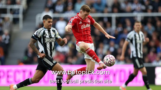 LiveGuimarães stunners puts Newcastle ahead; Palace, Villa and Wolves lead
