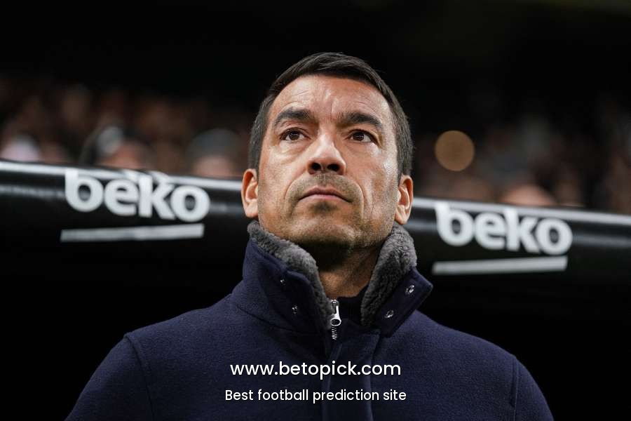 Liverpool reveal coaching changes, Van Bronckhorst to assist Slot