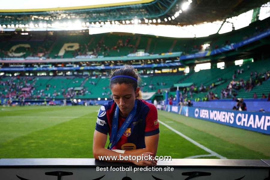 Spain coach Tome positive over Bonmati's fitness after battle with meningitis
