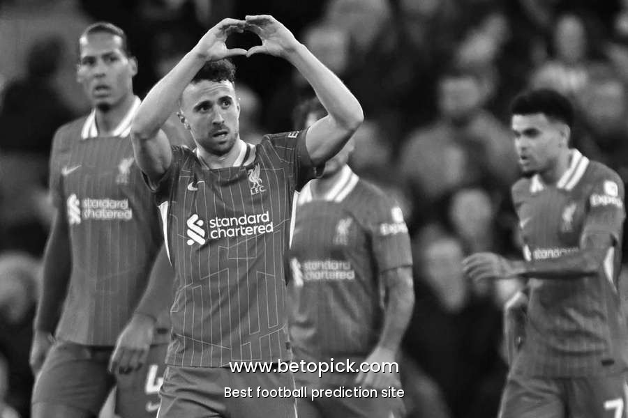Liverpool and Portugal forward Diogo Jota tragically passes in road accident