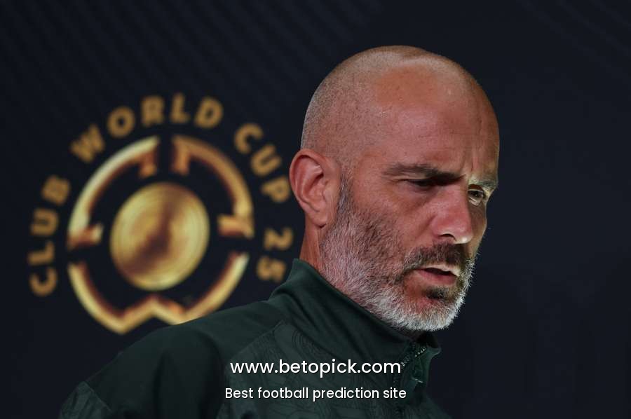 Chelsea's Enzo Maresca mourns Diogo Jota, hands Pedro Neto choice against Palmeiras
