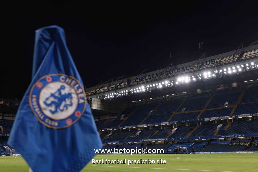 Chelsea handed hefty fine by UEFA for breaking financial rules