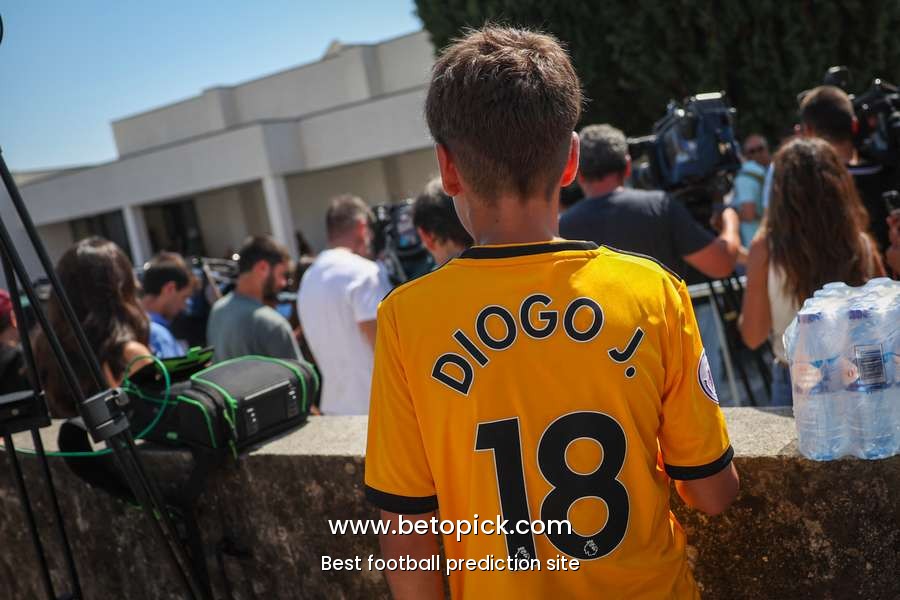 Diogo Jota and Andre Silva mourned by family and local people at hometown wake