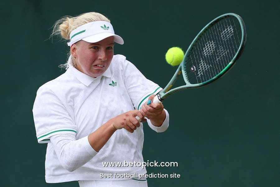 Terrific Tauson stuns former Wimbledon champion to move into fourth round