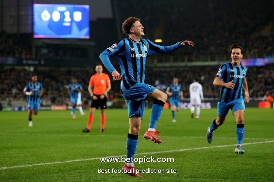 Brighton reveal signing of Belgium full-support Maxim De Cuyper from Club Brugge