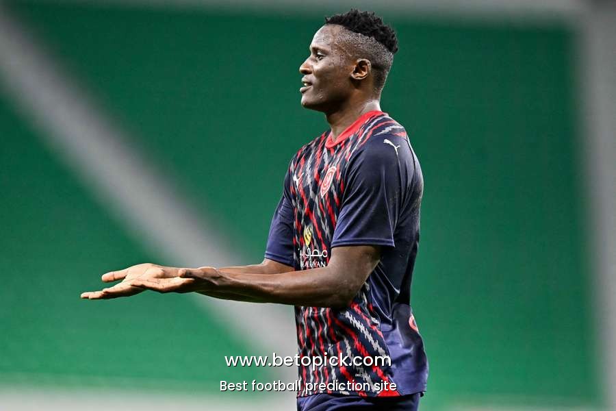 Kenya striker Michael Olunga signs for Qatar’s Al Arabi after leaving Al-Duhail