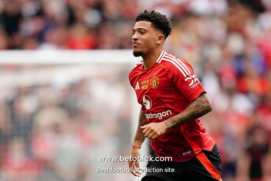 EXCLUSIVE: Juventus seek Sancho clarity within 48 hours as talks with Man Utd progress