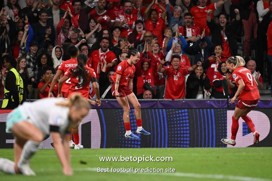 Hosts Switzerland keep EURO 2025 campaign alive with win over Iceland