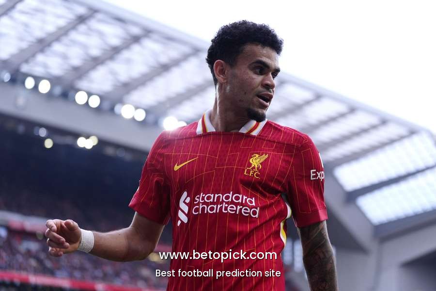 EXCLUSIVE: Liverpool's contract friction with Diaz opens door for renewed Barca interest
