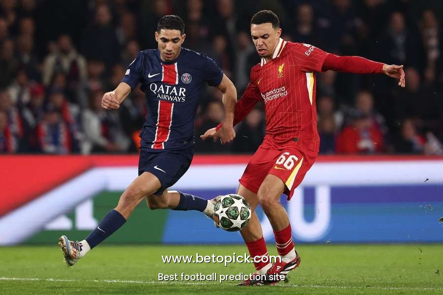 Luis Enrique addresses Hakimi vs Alexander-Arnold debate, sidesteps Mbappe questions