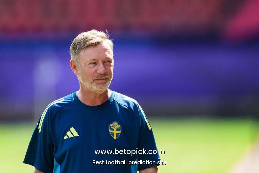 'Sometimes I even surprise myself': Sweden coach to make changes for Germany clash