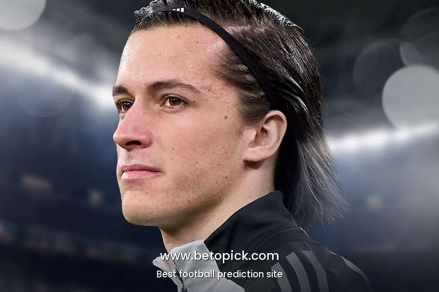 Real Madrid sign exciting Spanish full-support Alvaro Carreras from Benfica