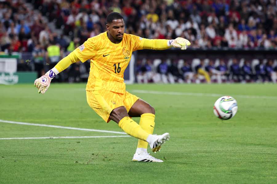 Special: Chelsea looking at Maignan and Ter Stegen to solve goalkeeping headache