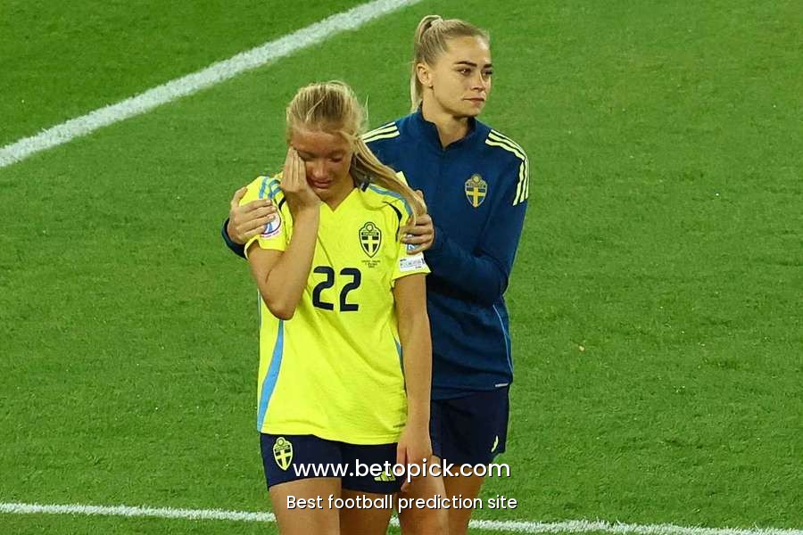 Ibrahimovic sends show of support to Holmberg after missed penalty costs Sweden