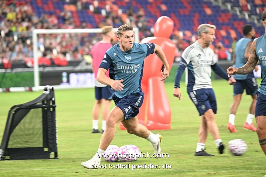 Gyokeres could make Arsenal debut in friendly with Spurs explains Arteta